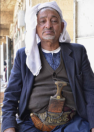 Yemeni Man with jambiya