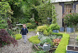 Enfant Jardin Mioulane NewsJardinTV NPM 84940256