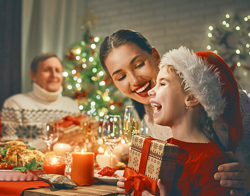 Noel Famille Cadeau DR